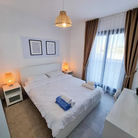 Apartamento Beachwave Blue Larnaca